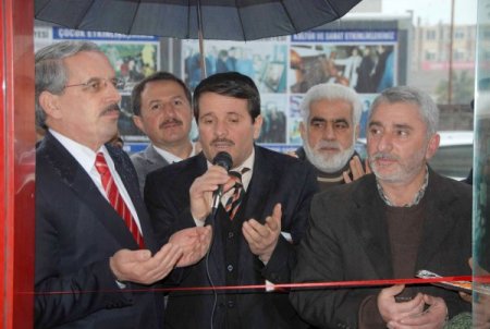 Kermesin Geliriyle Depremzedelere Ev Alacaklar