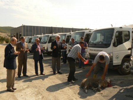 Keşan Belediyesi temizlik filosu için 7 kamyon aldı