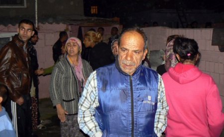 Keşan’da çıkan yangında 3 ev hasar gördü