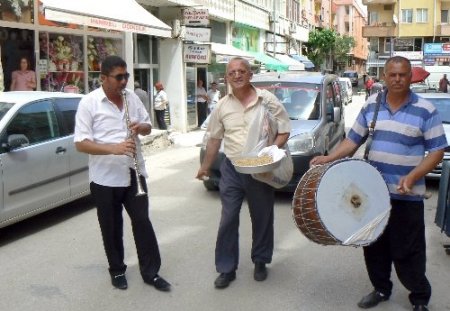 Keşan’da yılın ilk hububat ürünü Ticaret Borsası’na getirildi