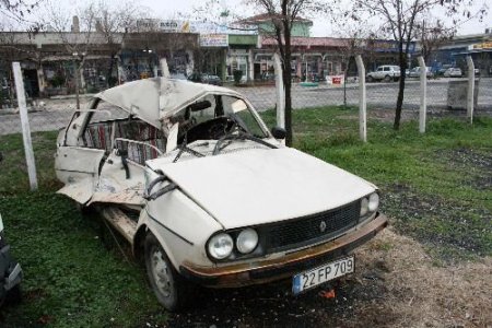 Keşan'daki Trafik Kazasında 3 Kişi Ağır Yaralandı