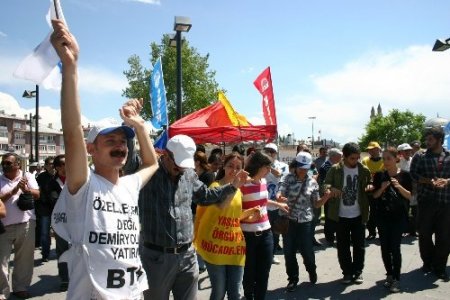 KESK, Sivas’ta iş bırakma eylemi yaptı