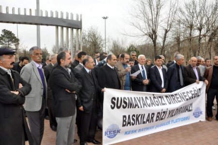 KESK Batman Şubeler Plaformu gözaltıları protesto etti