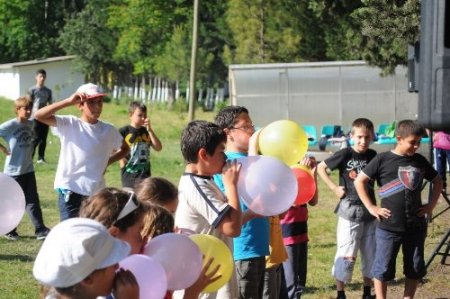 KEYDER'in bahar şenliğinde öğretmen ve öğrenciler birlikte eğlendi