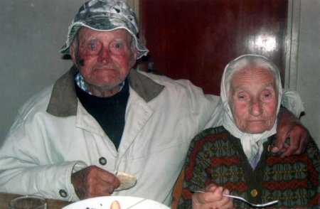 Kıbrıs'ta 73 Yıllık Evli Çifti Ölüm Bir Günlüğüne Ayırdı