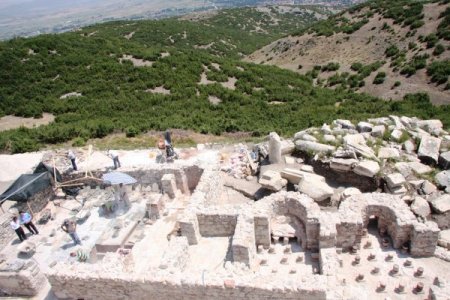 Kibyra’da Bozulmamış Tarihi Hamam Bulundu