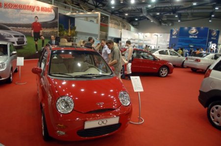 Kiev Otomobil Fuarı Renkli Görüntülerle Son Buldu