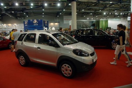 Kiev Otomobil Fuarı Renkli Görüntülerle Son Buldu