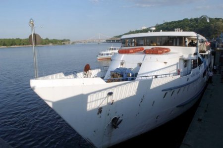 Kiev’de 19 Mayıs, Dinyeper Nehri Üzerinde Gemide Kutlandı