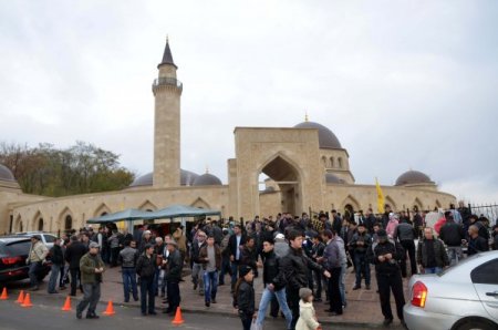 Kiev’de bayrama Cuma günü başlayanlar Ar Rahma camiinde buluştu