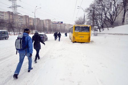 Kiev’de otoyollar yaya yolu oldu