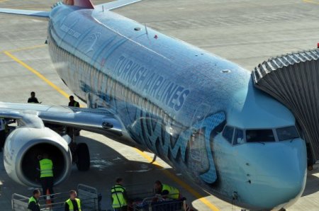 Kiev’de Türklerin yaptığı havalimanına ilk THY yerleşti