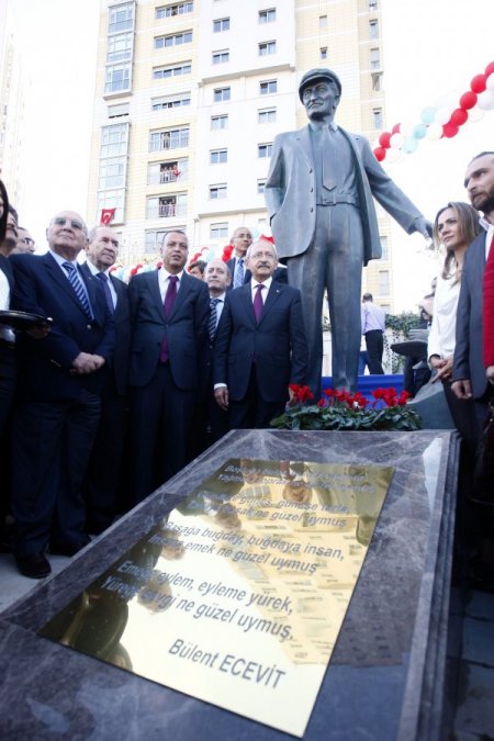 Kılıçadaroğlu: AK Parti belediyeleri ancak yolsuzlukta iz bırakır