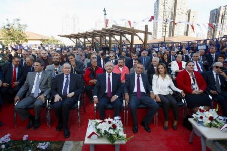 Kılıçadaroğlu: AK Parti belediyeleri ancak yolsuzlukta iz bırakır