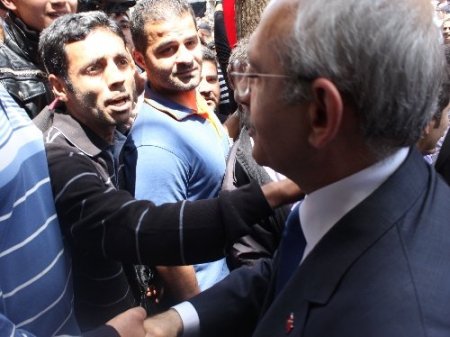 Kılıçdaroğlu, Reyhanlı'da incelemelerde bulundu