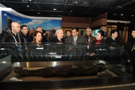 Kılıçdaroğlu, Sincan Müzesi’ni gezdi