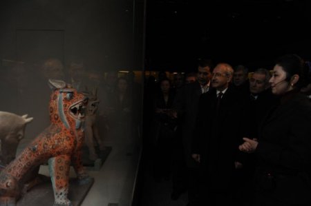 Kılıçdaroğlu, Sincan Müzesi’ni gezdi