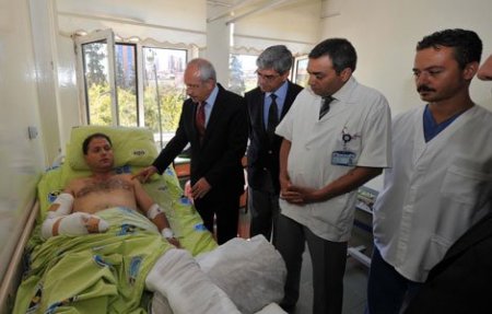 Kılıçdaroğlu, Yaralıları Ziyaret Etti