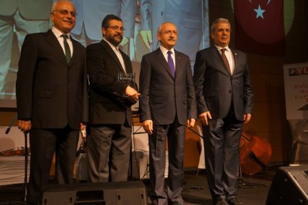 Kılıçdaroğlu, Yurt Gazetesi'nin kuruluş yıldönümü gecesine katıldı