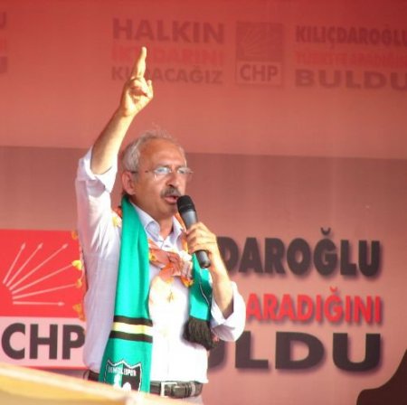 Kılıçdaroğlu: 27 Nisan'da Muhtıra Verenlerden Niye Hesap Sormuyorsun