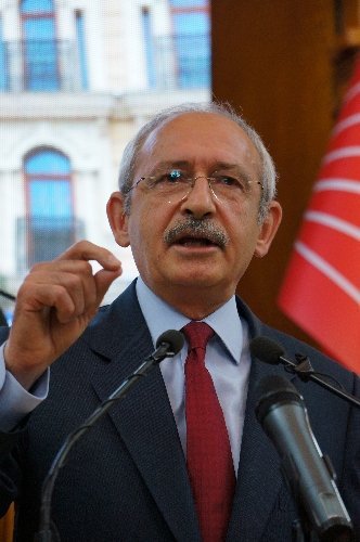 Kılıçdaroğlu: 2B arazilerini kimse sizin elinizden alamaz