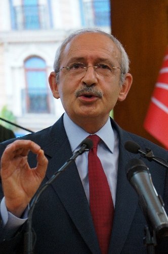 Kılıçdaroğlu: 2B arazilerini kimse sizin elinizden alamaz