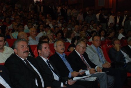 Kılıçdaroğlu: Biz hiçbir zaman gaza bas, frene bas demiyoruz