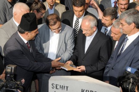 Kılıçdaroğlu: Çocuklarımız tarihi bilsinler, köklerinin ne olduğunu öğrensinler