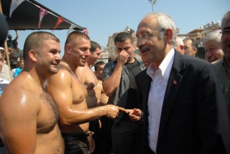 KIlıçdaroğlu: Gazetecilere ambargo uygulanmasını içime sindiremedim