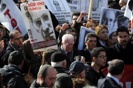 Kılıçdaroğlu: Gelecek kuşaklara anlatmak için Demokrasi Müzesi kurulmalı