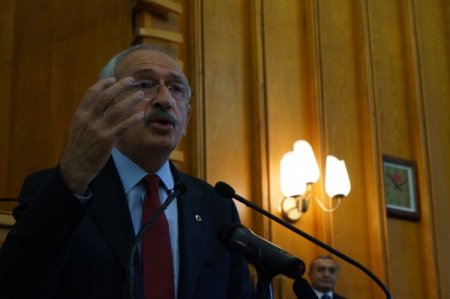 Kılıçdaroğlu: Hiç bir milletvekili teröristle kucaklaşmaz