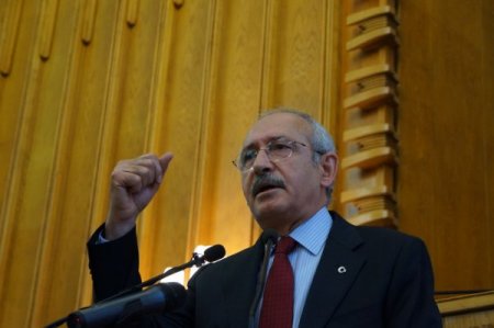 Kılıçdaroğlu: Hiç bir milletvekili teröristle kucaklaşmaz