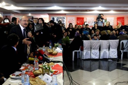 Kılıçdaroğlu: Kadınları Erkekler Bölüyor, Herkes İstediği Gibi Giyinir