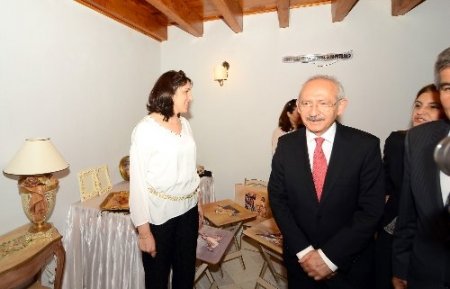 Kılıçdaroğlu: Kapanan belediyeleri yeniden açacağız