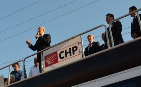 Kılıçdaroğlu: Köylü, AKP'nin süpürgesi oldu