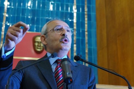 Kılıçdaroğlu: Milli bayramın yasaklanması demokrasinin kara lekesidir