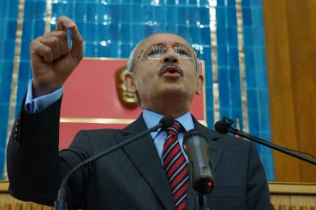 Kılıçdaroğlu: Milli bayramın yasaklanması demokrasinin kara lekesidir