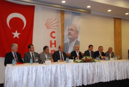 Kılıçdaroğlu: Niye bir araya gelmiyoruz ve konuşmuyoruz