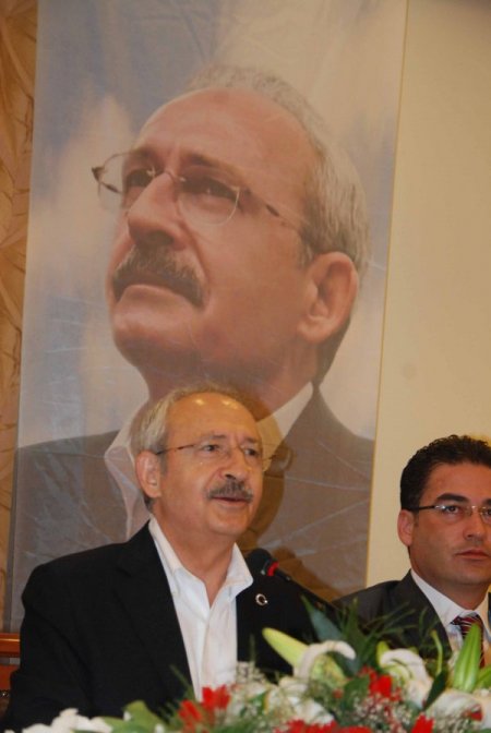 Kılıçdaroğlu: Niye bir araya gelmiyoruz ve konuşmuyoruz