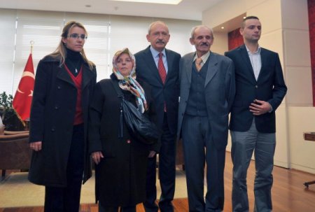 Kılıçdaroğlu: Silah bırakıp başka bir ülkede yaşarlarsa memnunluk duyarız