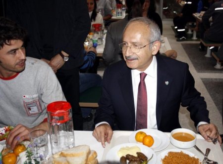 Kılıçdaroğlu: Tam demokrasi için vergilerin nereye gittiğini bilmeliyiz