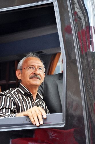 Kılıçdaroğlu: Türkiye'deki Valiler Ve Kaymakamlar Ak Parti Elemanı Gibi Çalışıyor
