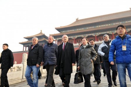 Kılıçdaroğlu Yasak Şehir'i gezdi