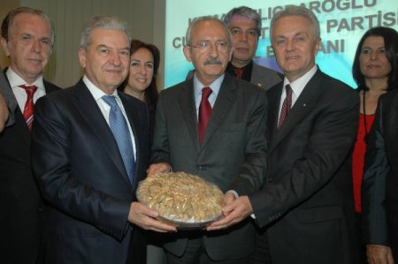 Kılıçdaroğlu: Yasaklanmasaydı Cumhuriyet Bayramı kutlamalarına gitmeyecektim