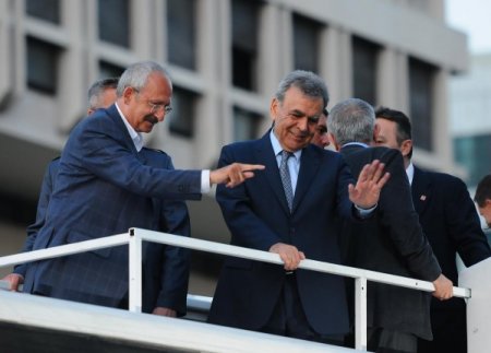 Kılıçdaroğlu'dan, İzmir Büyükşehir Belediyesine Destek Ziyareti (1)