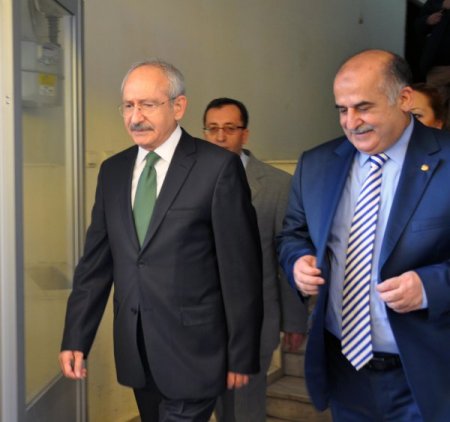Kılıçdaroğlu'nden esnafa sitem: Sizi bitirmek isteyen partilere oy veriyorsunuz