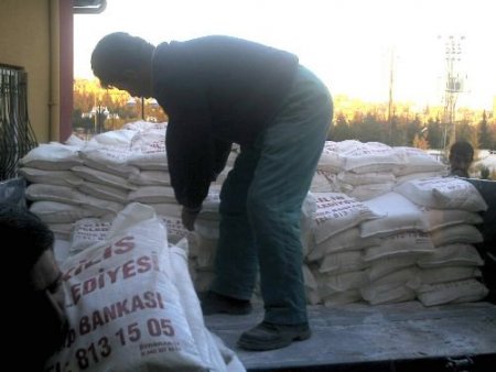 Kilis Belediyesi 4 Bin 179 Aileye Yardım Paketi Dağıttı