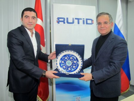 Kilis valisi Rusya’da konuştu: Suriyeli kardeşlerimizi bağrımıza bastık