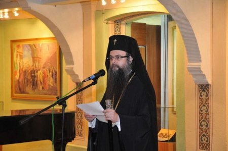 Kilise elektrik borcunu ödenmek için bağışlanan kol saatine ilgi olmadı