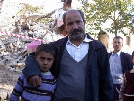 Kilis'teki Göçükte 4 Çocuğu Ve Gelinini Kaybeden Kadir Yılmaz: Arkadaşımla Bayramlaşmaya Gitmiştim